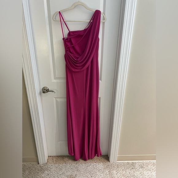 Ieena For Mac Duggal DRAPED BACK STRETCH JERSEY GOWN One Shoulder Dress - Picture 5 of 6